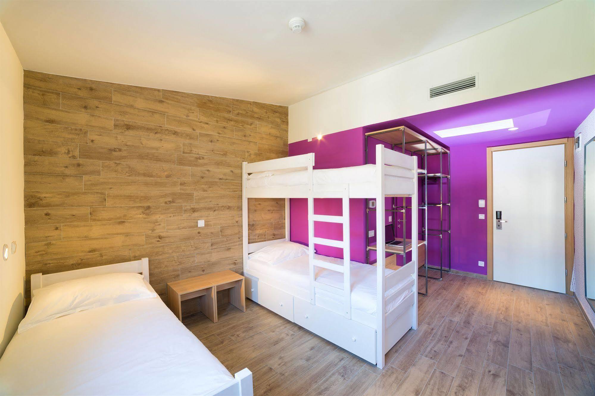 Hostel Link Lovran Eksteriør bilde